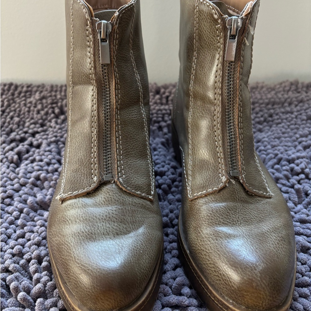 Brown Leather Zip-Up Boots